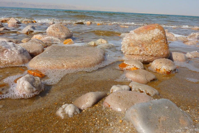 Dead Sea Minerals and Essential Oils for Pain Relief